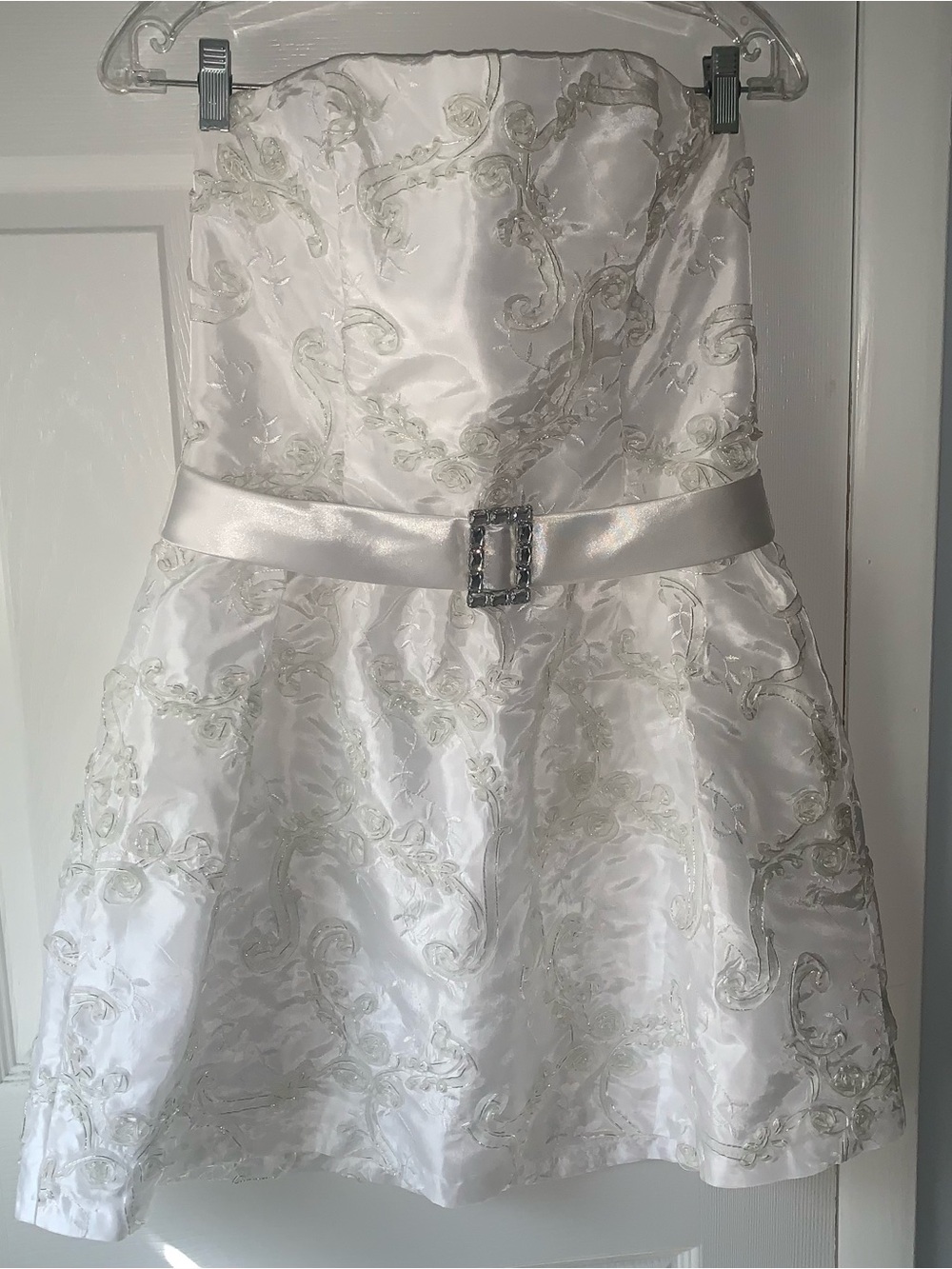 Jessica McClintock White Strapless Embroidered Party Dress with Satin Belt